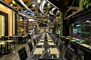 Media Hotel & Residence