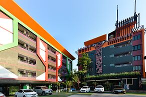 Media Hotel & Residence