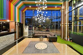 Media Hotel & Residence