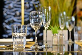 Media Hotel & Residence