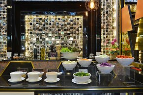 Media Hotel & Residence