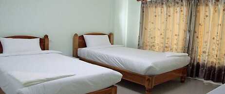 Rueanrimnam Hotel