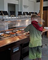 Maleme Mare Beach Resort Hotel