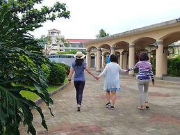 Howard Kenting Wonder House