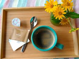 Howard Kenting Wonder House