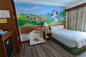 Howard Kenting Wonder House