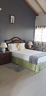 Kings Landing Hotel
