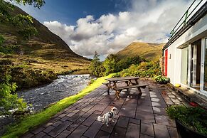 Delphi Lodge & Estate