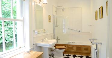 Delphi Lodge & Estate