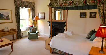 Delphi Lodge & Estate