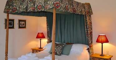 Delphi Lodge & Estate