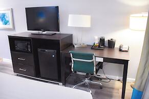 Baymont by Wyndham Midland Center