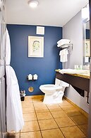 Baymont by Wyndham Midland Center