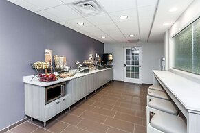 Microtel Inn & Suites by Wyndham West Fargo Medical Center