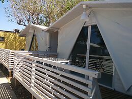 Pet Family Camping Cortina