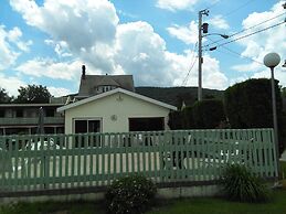 Northern Peaks Motor Inn