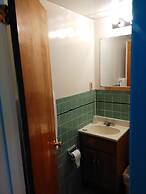 Northern Peaks Motor Inn