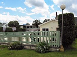 Northern Peaks Motor Inn