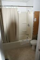 Northern Peaks Motor Inn