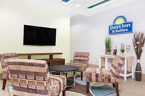 Days Inn & Suites by Wyndham Madisonville