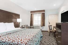 Days Inn & Suites by Wyndham Madisonville