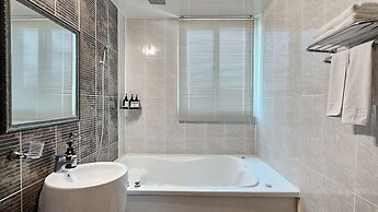 Pungnam Family Hotel