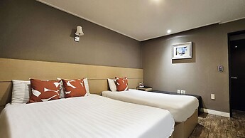 Pungnam Family Hotel