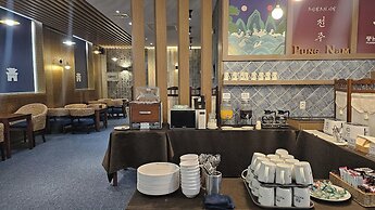 Pungnam Family Hotel