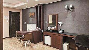 Pungnam Family Hotel