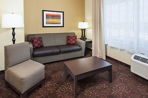 Holiday Inn Express & Suites Sandusky by IHG