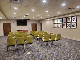 Holiday Inn Express & Suites Sandusky by IHG