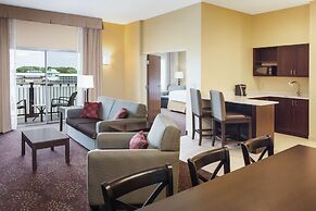 Holiday Inn Express & Suites Sandusky by IHG