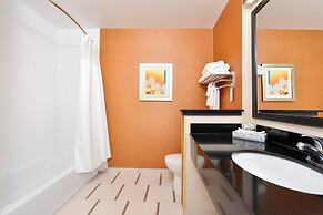 Fairfield Inn & Suites by Marriott Santa Cruz, CA