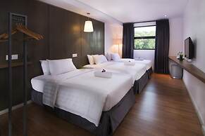 T+ Hotel Butterworth