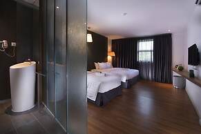 T+ Hotel Butterworth