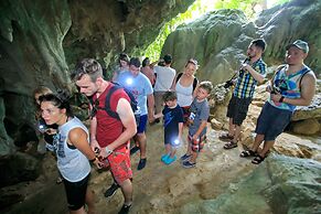 Khao Sok River Lodge Hotel