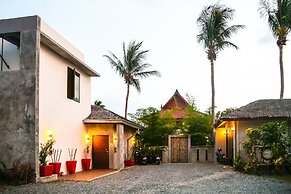 Charu Bay Villas