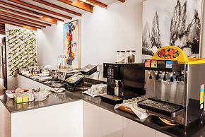 Paul Marie Hotel Apartments