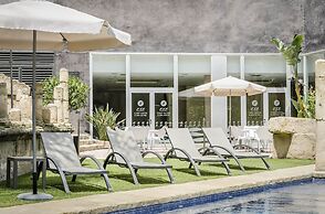 Exe Cunit Suites & Spa