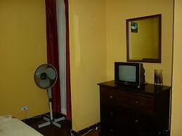 Cala Inn B&B Airport