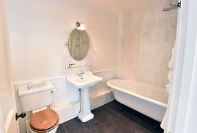 Cardhu Country House