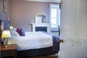 Cardhu Country House