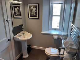 Cardhu Country House