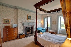 Kelly House