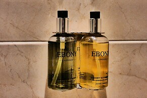 The Old Ginn House Inn