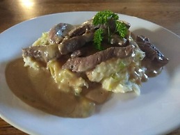 The Old Ginn House Inn