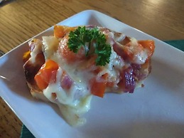 The Old Ginn House Inn