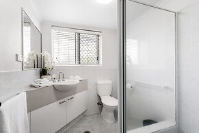 Sea Breeze on Main Beach