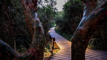 Royal Thonga Safari Lodge