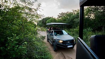Royal Thonga Safari Lodge